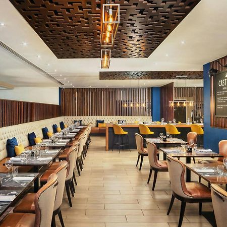 הית'רו Sheraton Heathrow Hotel מראה חיצוני תמונה