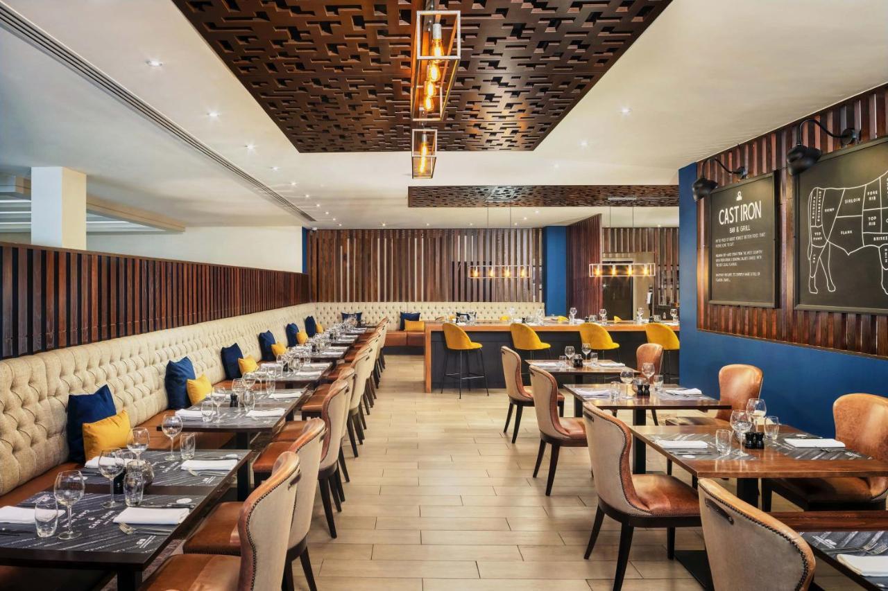 הית'רו Sheraton Heathrow Hotel מראה חיצוני תמונה