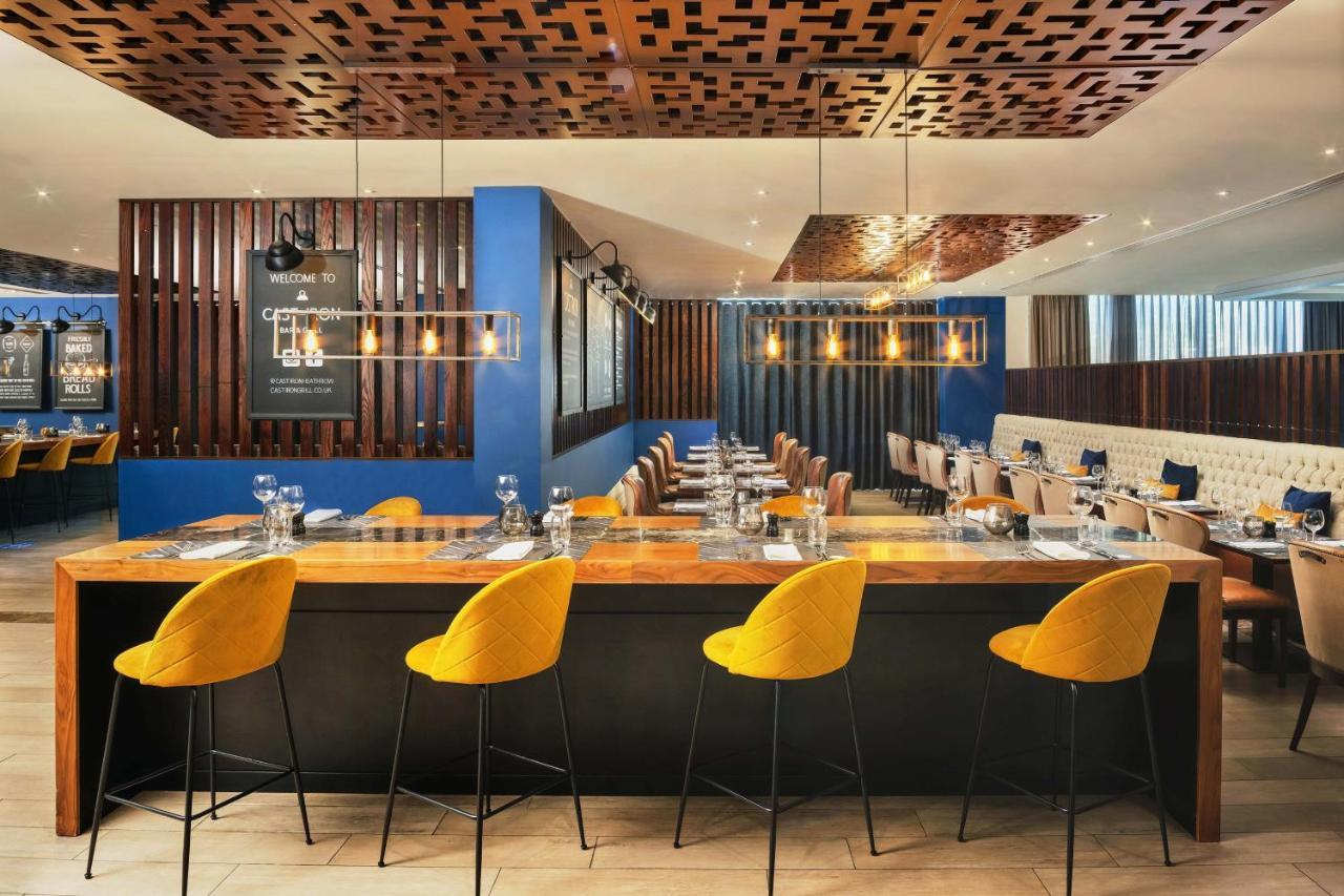 הית'רו Sheraton Heathrow Hotel מראה חיצוני תמונה