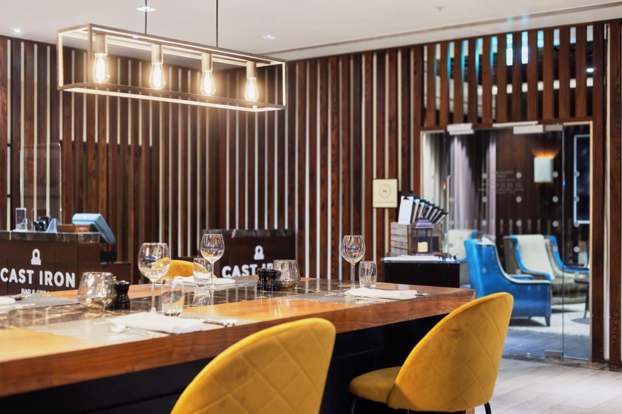 הית'רו Sheraton Heathrow Hotel מראה חיצוני תמונה